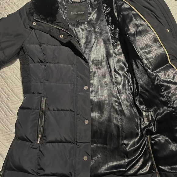 Beautiful New Ivanka Trump Navy Blue Down Jacket! - Picture 6 of 16